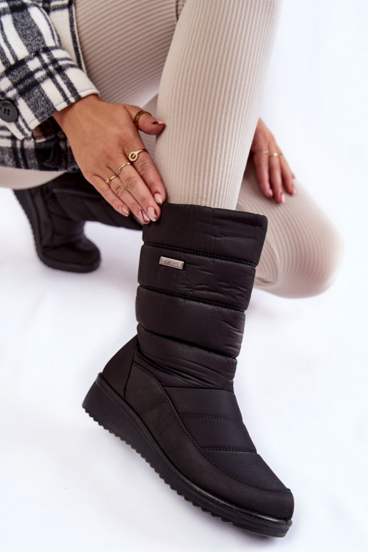 Botas de nieve aisladas en color negro Calena