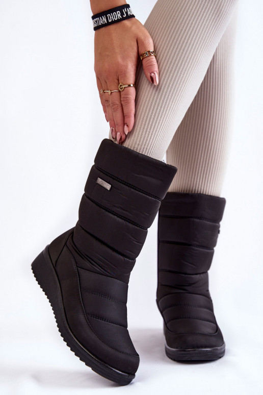 Botas de nieve aisladas en color negro Calena