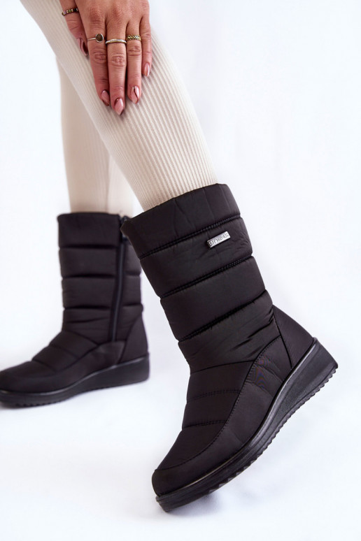 Botas de nieve aisladas en color negro Calena