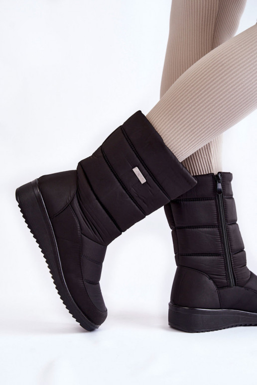 Botas de nieve aisladas en color negro Calena