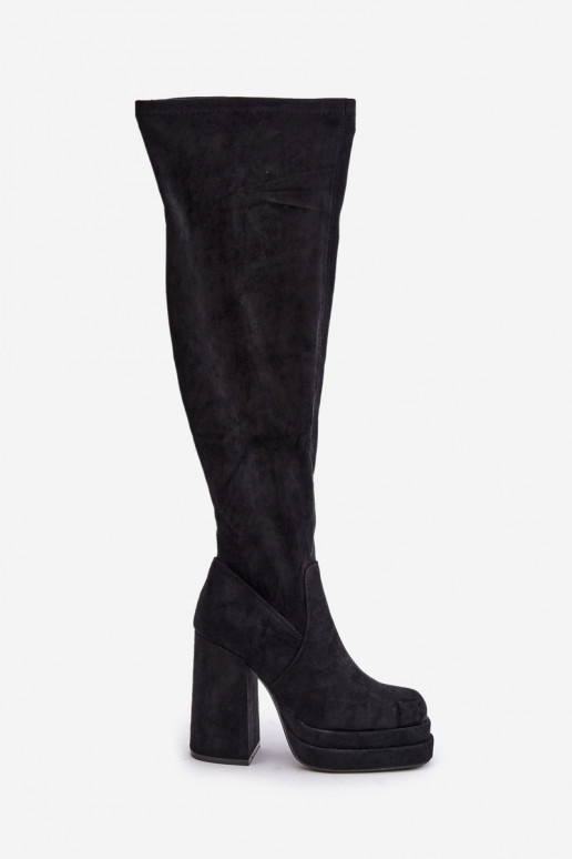 Botas largas con caña sobre la rodilla, con tacones y plataforma color negro Nadelian