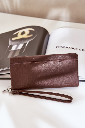 Cartera grande de mujer con una huella de cuero ecológico CzekoladoAy Tiene quertiel