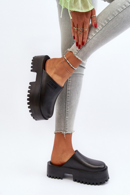 Chanclas de mujer con suela gruesa y a la moda Big Star NN274014 en color negro