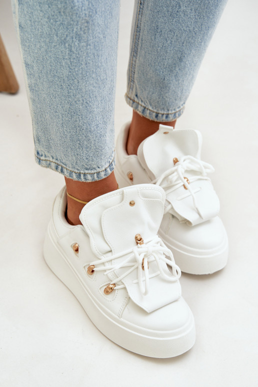 Zapatillas modelo zapatos. Femenino con una plataforma el color blanco Dolistana Zapatillas modelo zapatos. Femenino con una plataforma el color blanco Dolistana