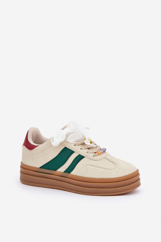 Zapatillas modelo zapatos. Femenino Z Przypinkami beige Jariana