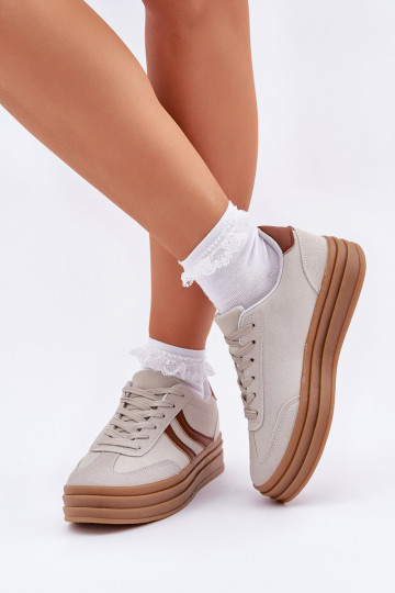 Zapatillas modelo bata con plataforma color gris DoriĮa