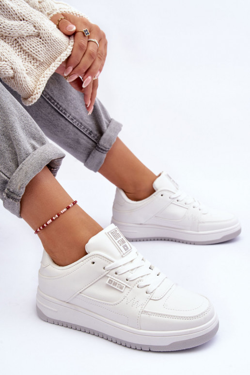 Calzado deportivo de mujer, zapatillas de deporte. Big Star MM274354 el color blanco