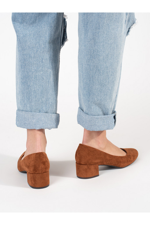 color marrón de gamuza tacones altos en el talon color marrón de gamuza tacones altos en el talon