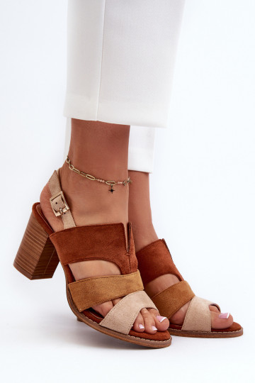Sandalias de mujer Z de gamuza ecológicau con tacones Registro color marrón Qutima 2