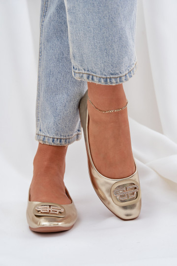 bailarinas Sobre suela plana con adornos color dorado Ainoria 2