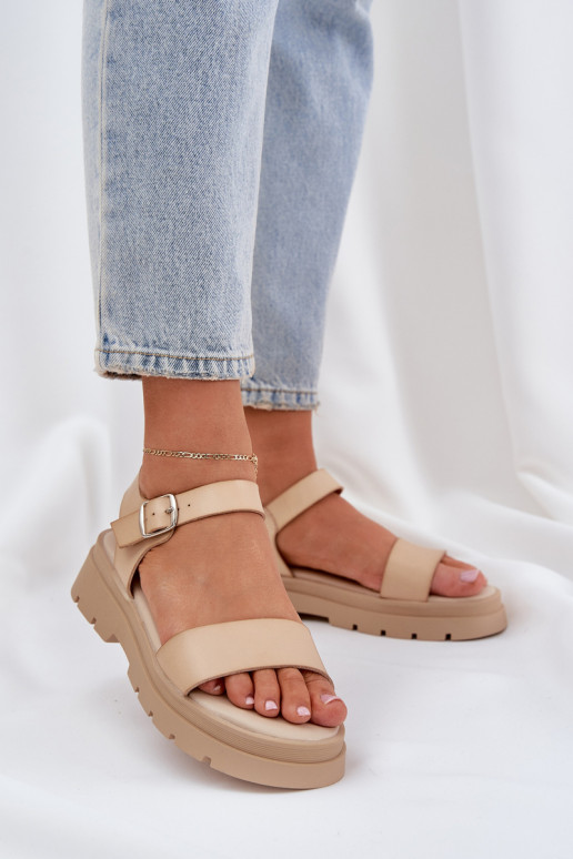 Sandalias de mujer con una plataforma beige Evaretha