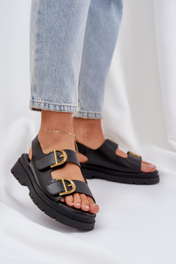 Sandalias de cuero sintético para mujeres con hebillas color negro Vulinea 2
