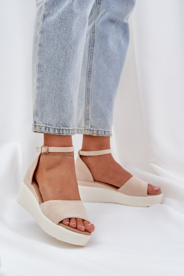 Sandalias ligeras con una plataforma I Sutilm Koturnie color marfil Gillifia 2