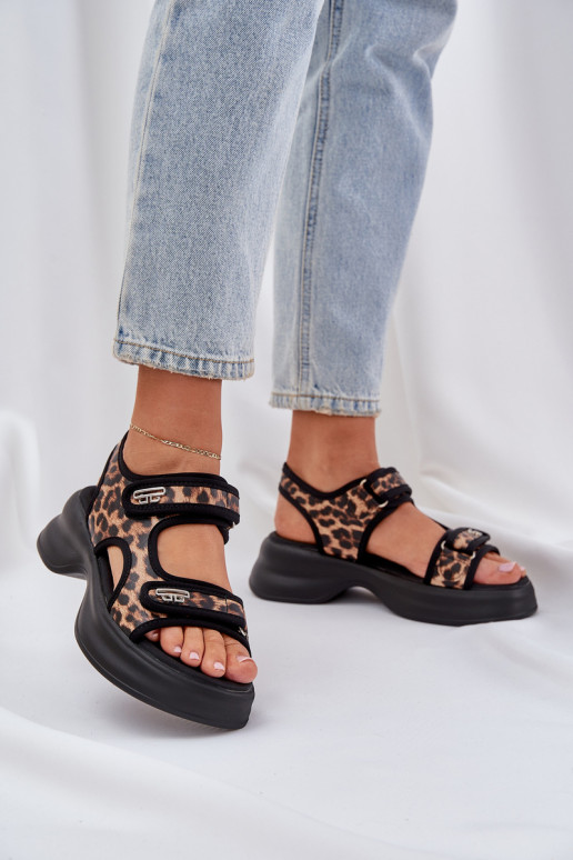 Eko Piel Sandalias ligeras con una plataforma con estampados de piel de leopardo color marrón Deniffia