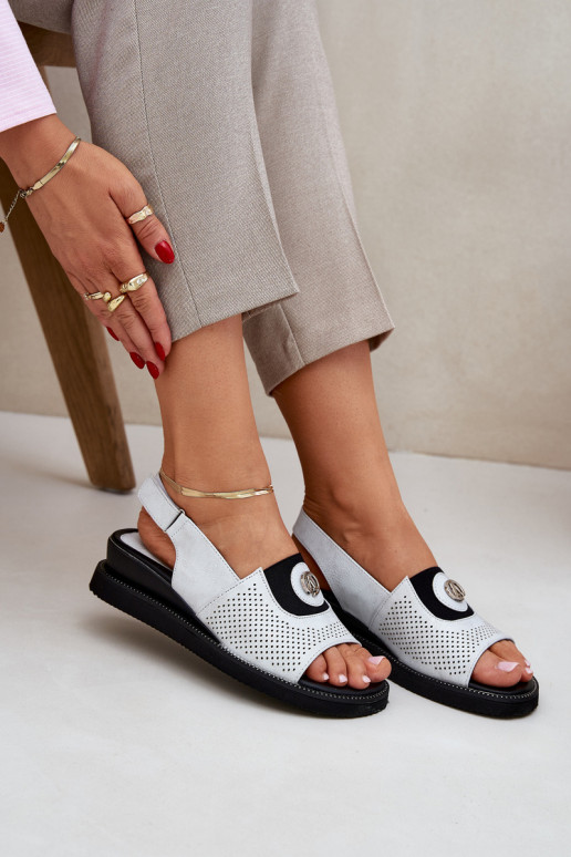 Sandalias de mujer con una plataforma color plata Isnnoria