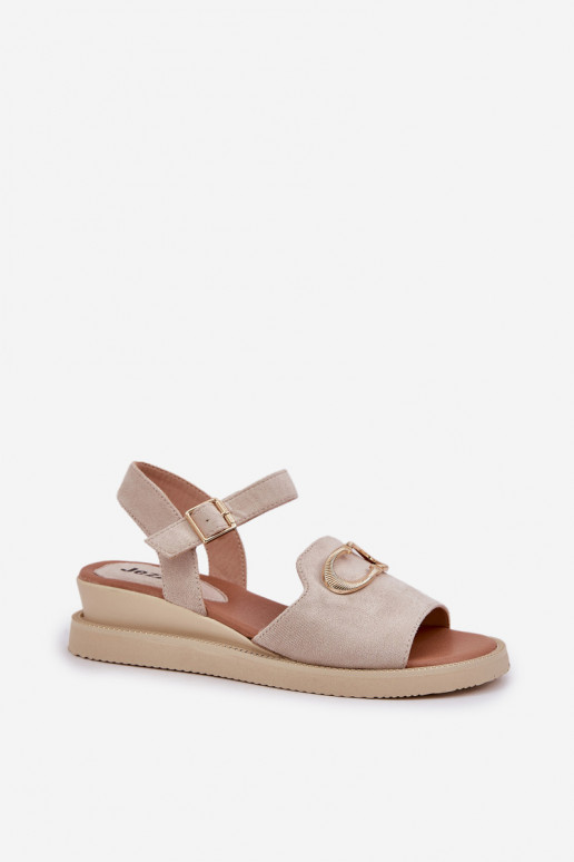 Sandalias de mujer con una plataforma con adornos beige Salianes