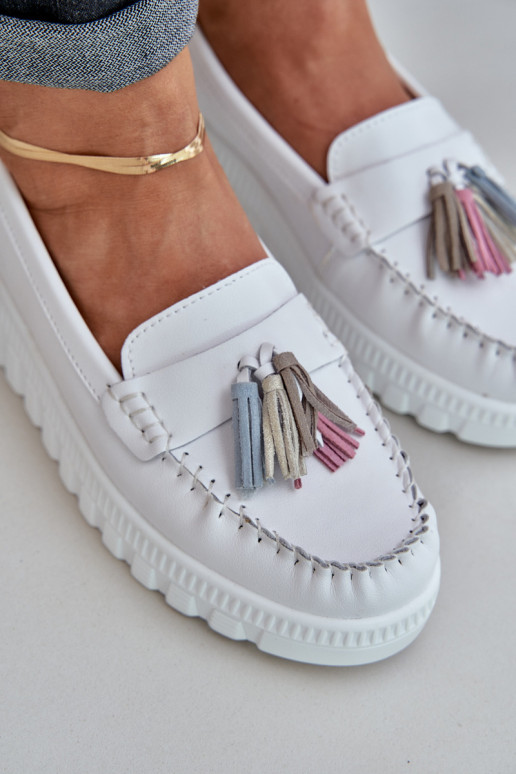 Piel mocasines de mujer con flecos con una plataforma I Koturnie el color blanco Eleazetta Piel mocasines de mujer con flecos con una plataforma I Koturnie el color blanco Eleazetta