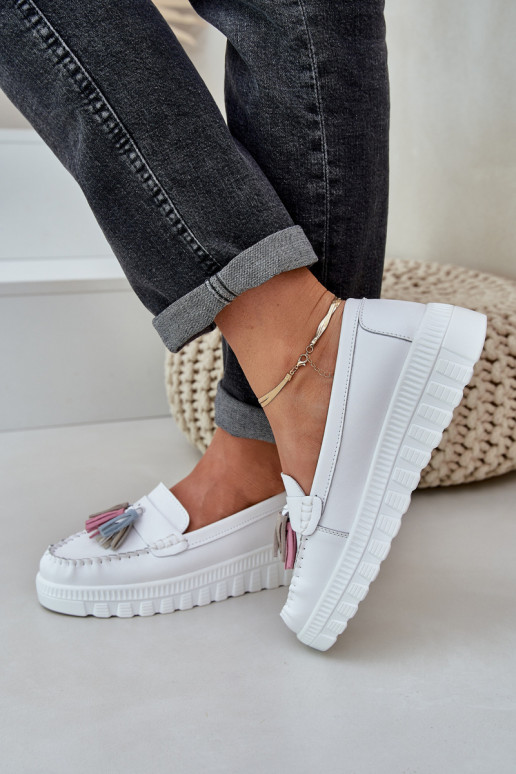 Piel mocasines de mujer con flecos con una plataforma I Koturnie el color blanco Eleazetta Piel mocasines de mujer con flecos con una plataforma I Koturnie el color blanco Eleazetta