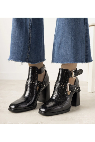 Botines negros calados con... 2