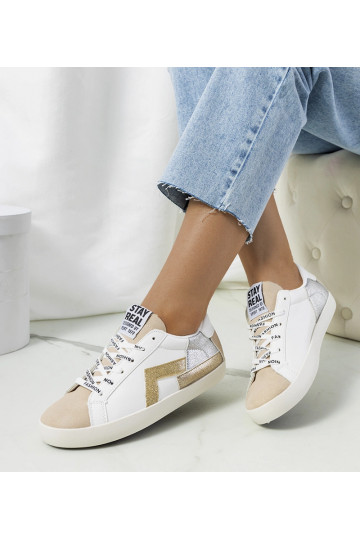 Zapatillas blancas... 2