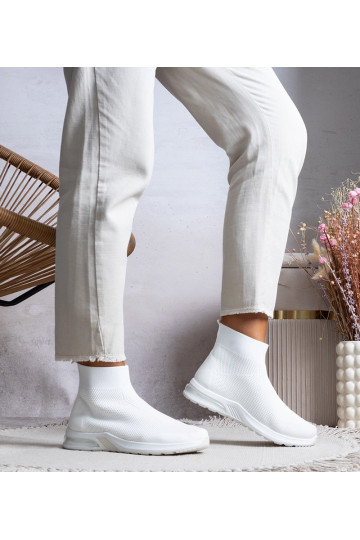 Zapatillas blancas de caña...