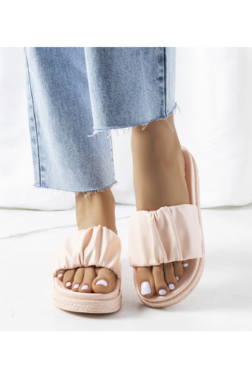 Chanclas de plataforma...