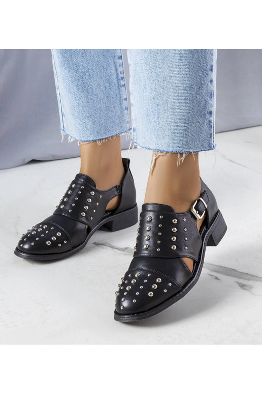 Zapatos negros con aberturas Irene