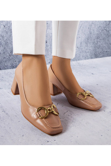 Zapatos de salón con punta...