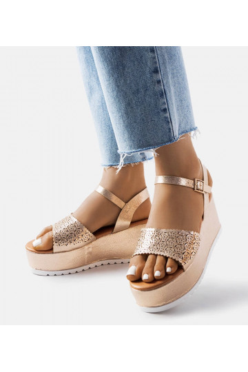 Sandalias de plataforma...