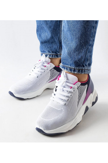 Zapatillas deportivas...