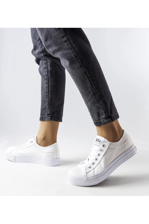 Zapatillas blancas Lee Cooper...