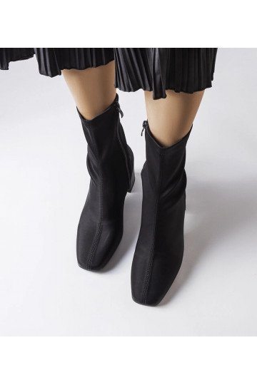 Botines negros de satén con... 2