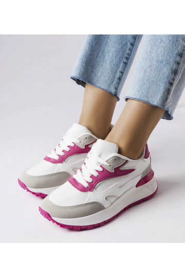Zapatillas blancas y rosas...