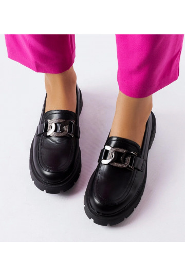 Mocasines elegantes negros...