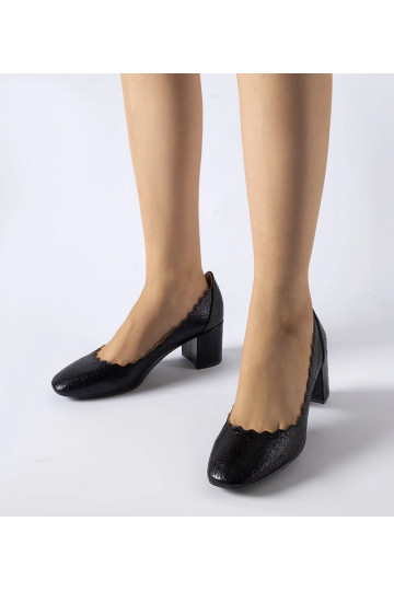 Zapatos de salón negros con...