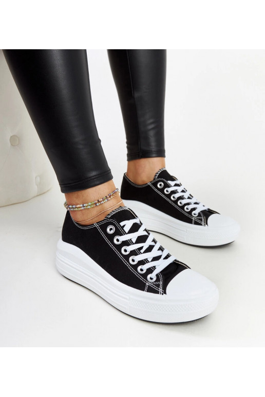 Zapatillas negras con plataforma...
