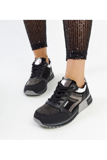 Zapatillas negras...