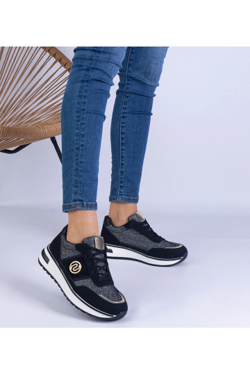 Zapatillas negras... 2