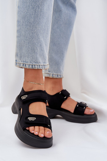 Sandalias ligeras con plataforma color negro Deniffia 2