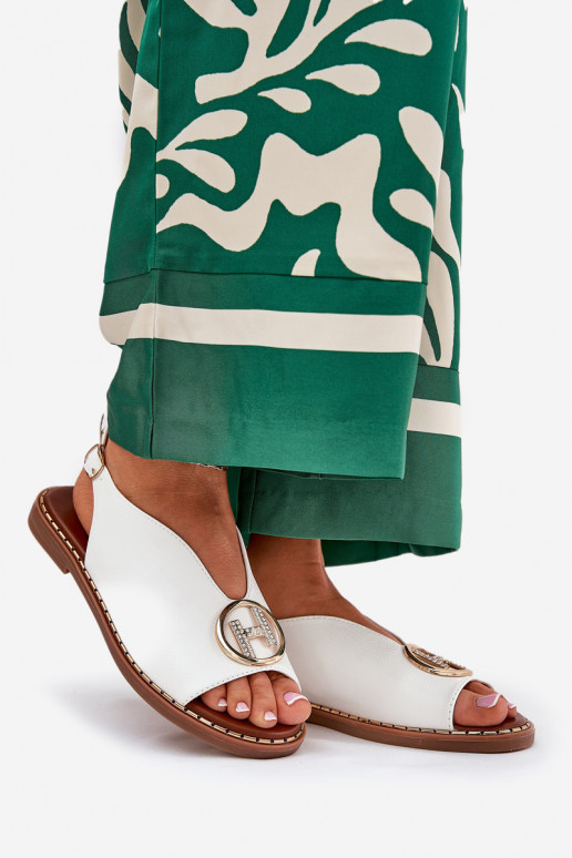 isósceles Estilo elegante sandalias con adornos el color blanco Iseliria