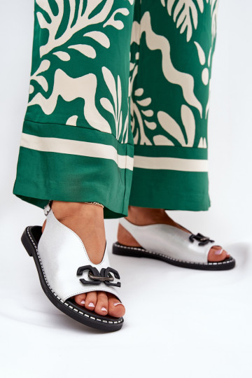 sandalias con tacones anchos con adornos de cuero ecológico color plata Tillireta