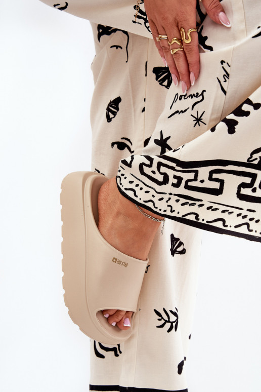 Zapatillas ligeras zapatillas de mujer con una plataforma Big Star RR274A569 beige