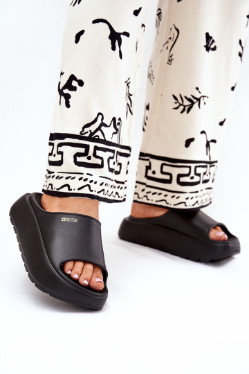Chanclas ligeras chanclas para mujer con plataforma Big Star RR274A567 color negro
