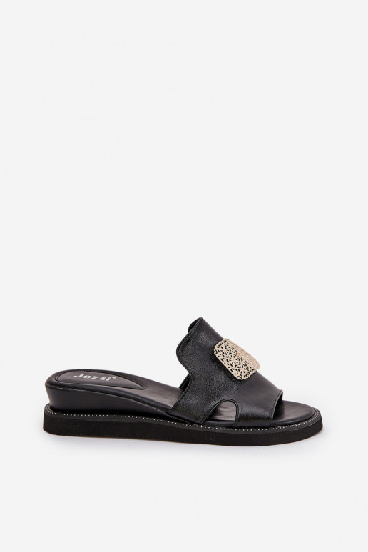 zapatillas de mujer en una cuña Eko Piel con adornos de color negro Sarela zapatillas de mujer en una cuña Eko Piel con adornos de color negro Sarela