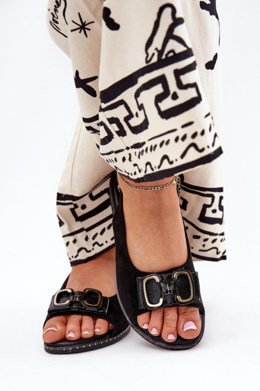 Sandalias planas con adornos de gamuza ecológicaoAe de color negro Lilria