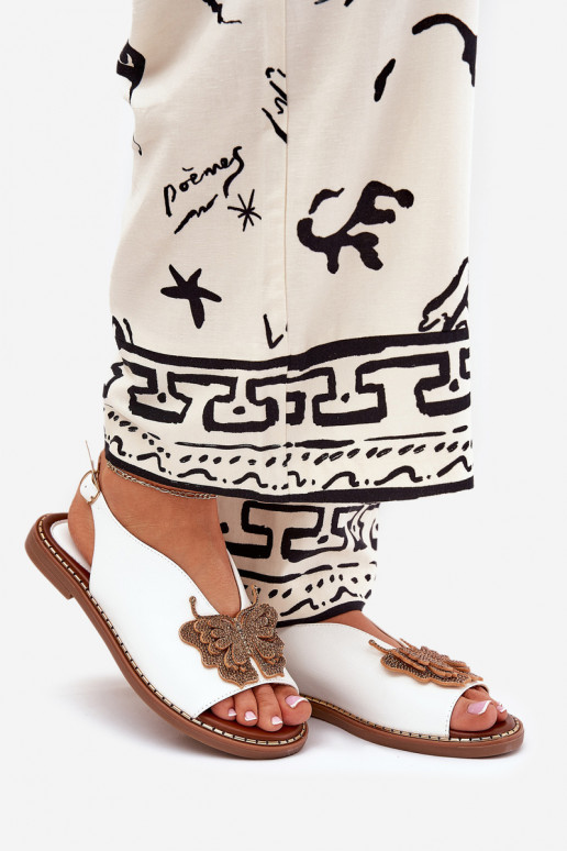 Sandalias de mujer con tacones anchos con adornos el color blanco Setorina