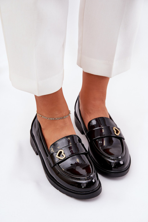 Mocasines lacados Femenino Con corazón S.Barski HY51-379 de color negro Mocasines lacados Femenino Con corazón S.Barski HY51-379 de color negro