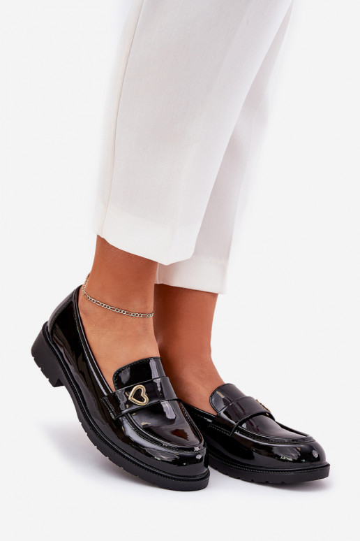 Mocasines lacados Femenino Con corazón S.Barski HY51-379 de color negro Mocasines lacados Femenino Con corazón S.Barski HY51-379 de color negro