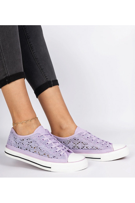 Zapatillas moradas para mujer caladas...