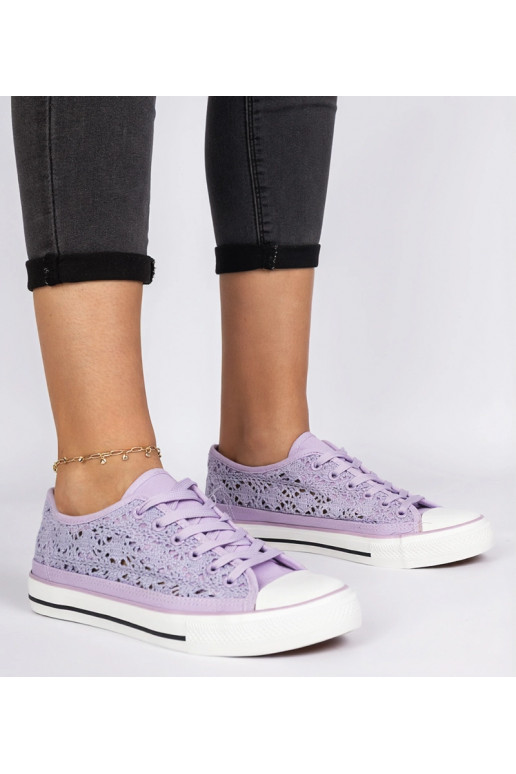 Zapatillas moradas para mujer caladas...